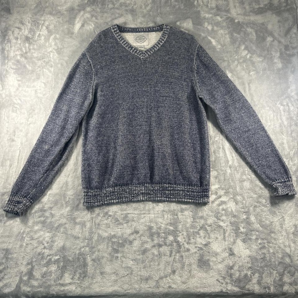 Navy blue St. John's‎ Bay v neck